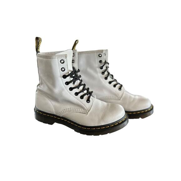 Dr. Martens 1460 white leather boots women's size 8. EUC - Picture 7 of 10